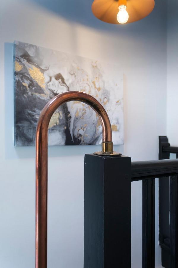 In The Heart Of Chester, Historical & Stylish Luaran gambar