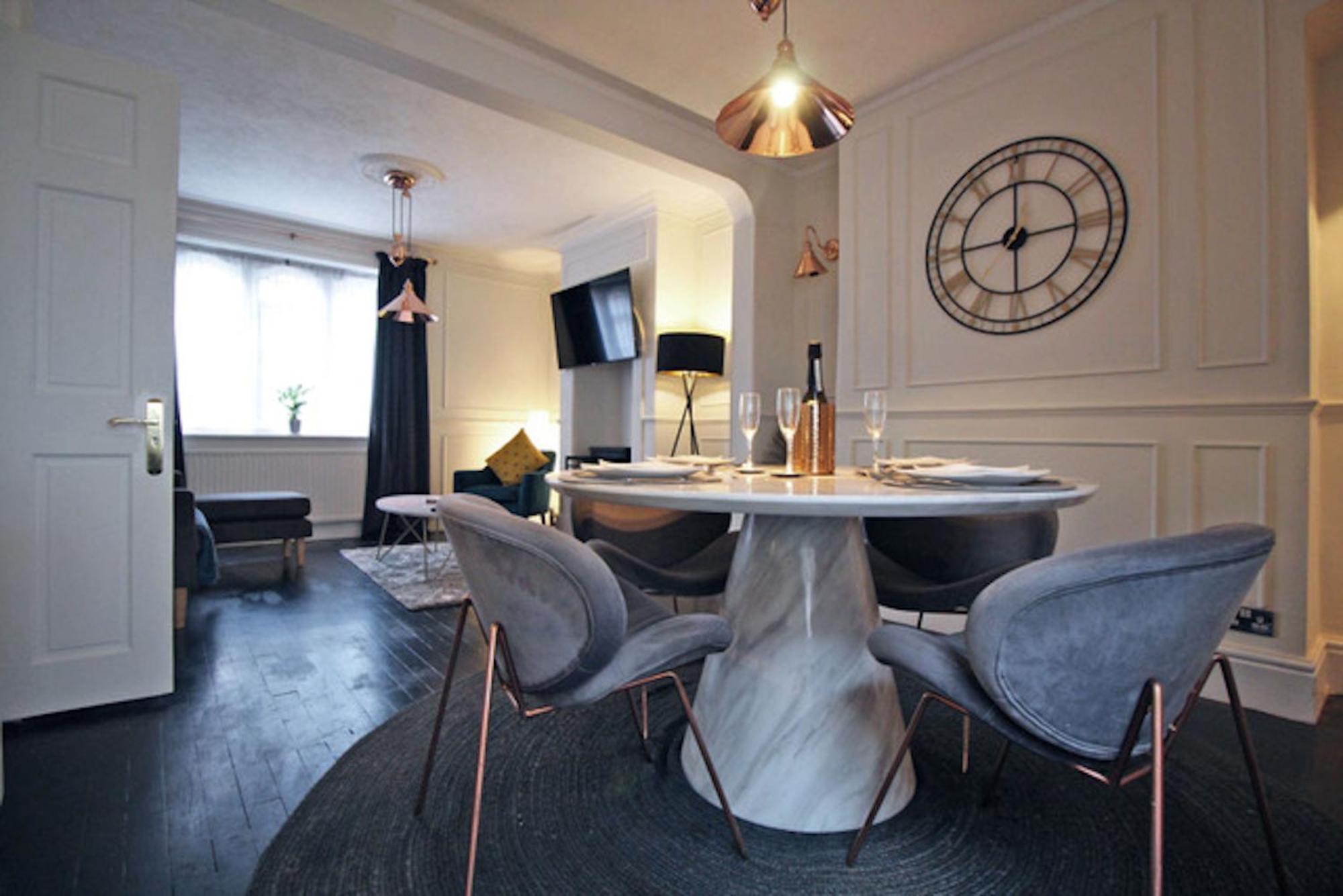 In The Heart Of Chester, Historical & Stylish Luaran gambar